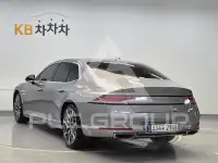 2025 Genesis G90