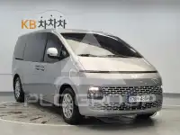 2025 Hyundai Staria