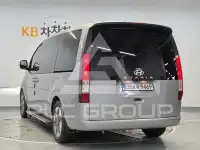 2025 Hyundai Staria