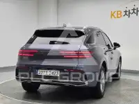 2025 Genesis GV70
