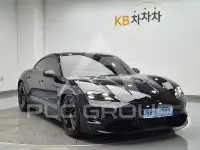 2025 Porsche Taycan