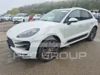 2016 Porsche MACAN
