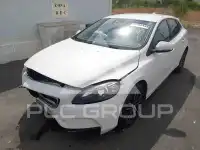 2017 Volvo V40