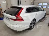 2017 Volvo V90