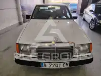 1990 Mercedes Benz 200