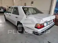 1990 Mercedes Benz 200