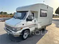 1992 Peugeot J5