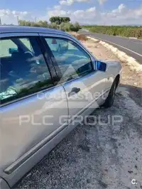 1993 Mercedes Benz 220