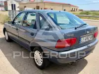 1995 Ford ESCORT
