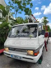 1996 Nissan Trade