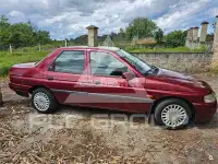 1998 Ford ESCORT