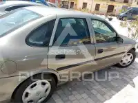 1998 Opel Vectra