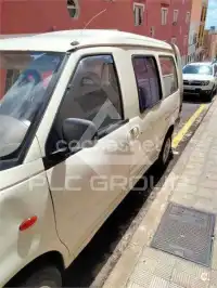 1999 Nissan Vanette