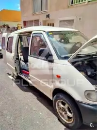 1999 Nissan Vanette