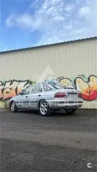 1999 Ford ESCORT