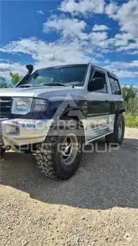 2000 Mitsubishi MONTERO