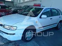 2000 Nissan ALMERA
