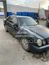 2000 Mercedes Benz E-Class