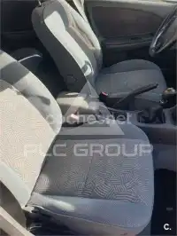 2000 Toyota Avensis