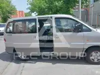 2000 Hyundai H-1