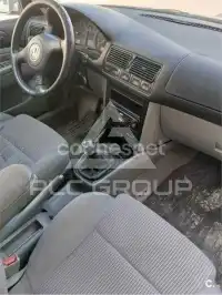 2000 Volkswagen GOLF