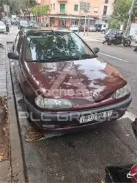 2000 Renault Laguna