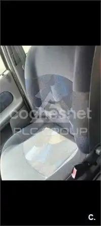 2000 Renault Clio