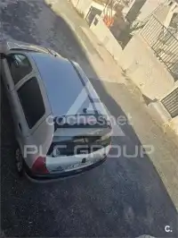 2000 Renault Clio