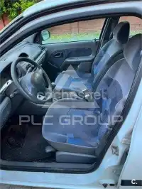 2000 Renault Clio