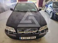2001 Volvo S40