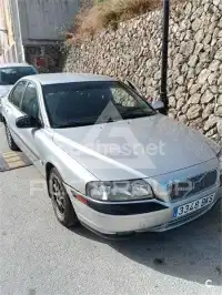 2001 Volvo S80