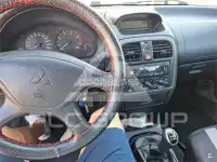 2002 Mitsubishi Carisma