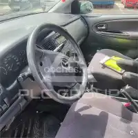 2002 Mazda MPV