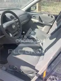 2002 Mazda 323