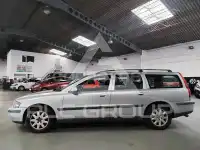2002 Volvo V70