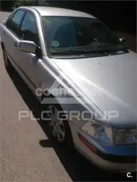 2002 Volvo S40