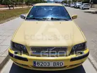 2002 Volvo V40