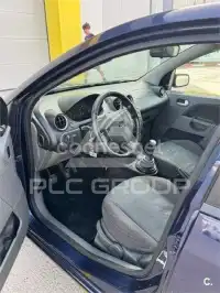 2002 Ford FIESTA