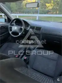 2002 Volkswagen GOLF