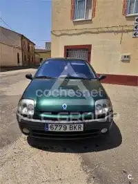 2002 Renault Clio