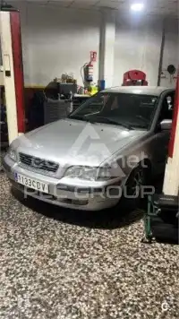 2003 Volvo S40