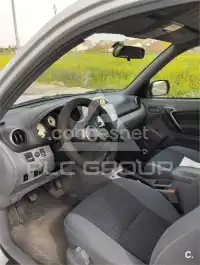 2003 Toyota RAV4