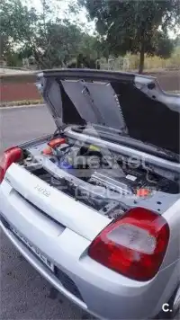 2003 Toyota MR2
