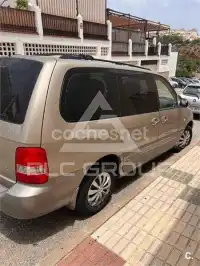 2003 KIA Carnival