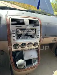2003 KIA Carnival