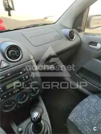 2003 Ford FIESTA