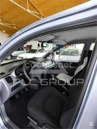 2003 Hyundai Trajet