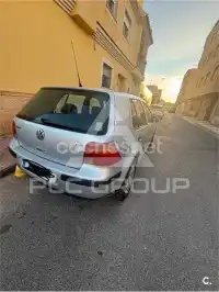 2003 Volkswagen GOLF