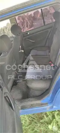 2003 Volkswagen GOLF