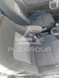 2003 Volkswagen GOLF